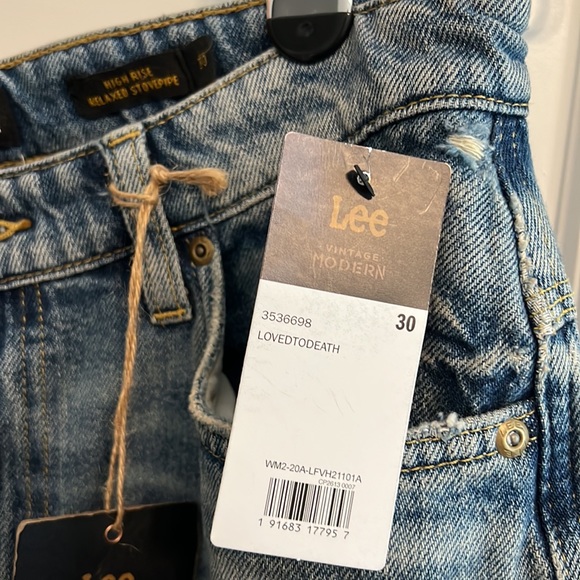 Lee Vintage Modern Distressed Jeans - Picture 4 of 7